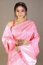 Load image into Gallery viewer, Pink Lichi Silk Saree With Zari Work
