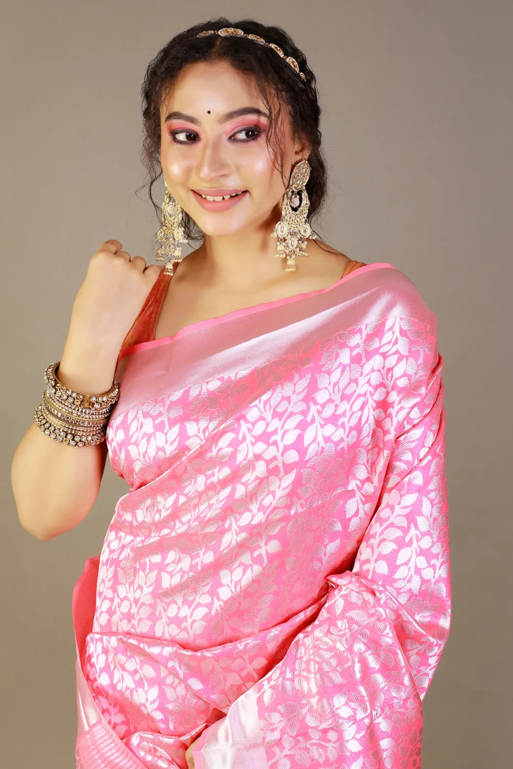 Light Pink Silk Saree With Floral Zari Work