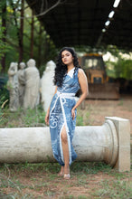 Load image into Gallery viewer, Aandhi Giant Collar Crop Top with Dhoti Pant Co Ord Set
