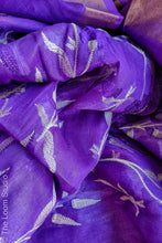 Load image into Gallery viewer, &#39;Aubergine&#39; Silk Linen Embroidered Saree
