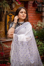Load image into Gallery viewer, Handwoven Kantha Stitch White Mul Cotton Saree
