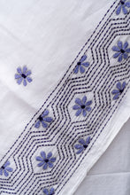 Load image into Gallery viewer, Handwoven Kantha Stitch White Mul Cotton Saree
