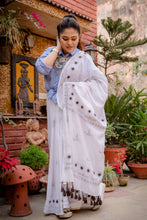 Load image into Gallery viewer, Handstitched Cotton Kota Saree in White Shadow Stitch
