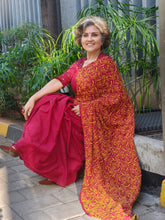 Load image into Gallery viewer, Maroon Mul saree
