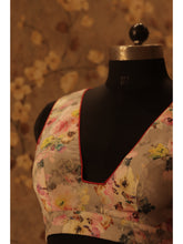 Load image into Gallery viewer, Silk printed Blouse
