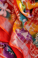 Load image into Gallery viewer, &#39;Ikshaa&#39; Soft Linen Hand Batik Print Saree

