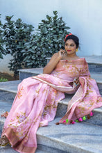 Load image into Gallery viewer, Peach Sorbet Pure Handwoven Linen Floral Printed Saree
