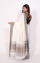 Load image into Gallery viewer, Pure Cotton Ghicha Jamdani- off white
