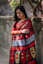 Load image into Gallery viewer, Revival Baluchari - Black
