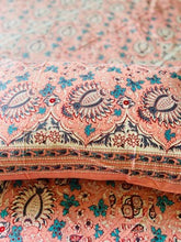 Load image into Gallery viewer, Kingsize Bedsheets - Type 1
