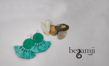 Load image into Gallery viewer, Ray- Spring Green Set of Earrings
