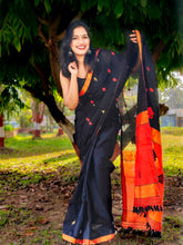 Load image into Gallery viewer, Roselyn - A Handwoven Assam Cotton Saree
