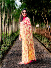 Load image into Gallery viewer, Marigold - A Mulmul Cotton Saree

