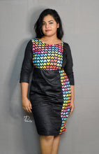 Load image into Gallery viewer, Multi-Colour Hearts &amp; Black Solid Bodycon Dress
