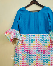 Load image into Gallery viewer, Multicolour Heart &amp; Sky Solid Kurti
