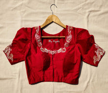 Load image into Gallery viewer, Back Kalka Blouse - Red (White Kalka)
