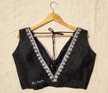 Load image into Gallery viewer, Plunged Embroidered Neckline Sleeveless Blouse - Black
