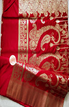 Load image into Gallery viewer, Banarasi Saree - Blood Red Design 1
