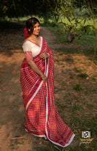Load image into Gallery viewer, Red gamcha Saree With Cotton Lace Border
