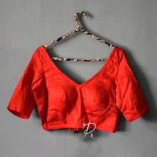 Load image into Gallery viewer, Backless Solid Blouse with Three Tie-up - Red
